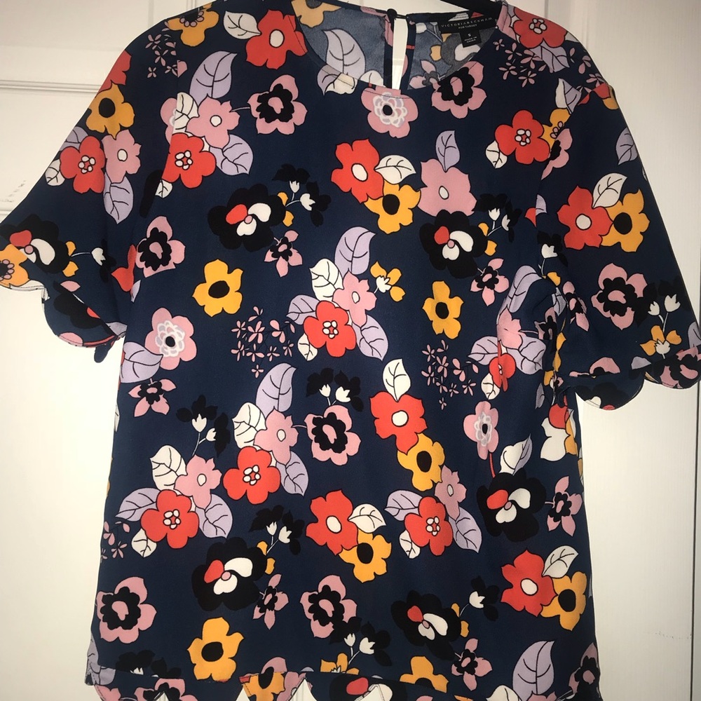 Floral Top!!